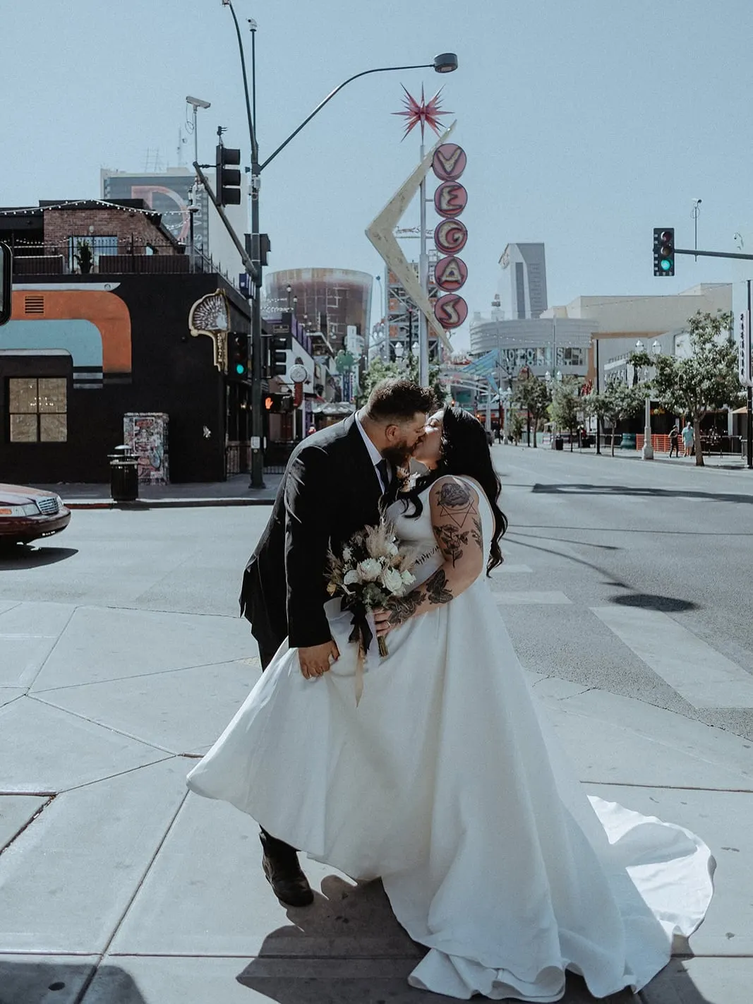 Las Vegas wedding couple downtown
